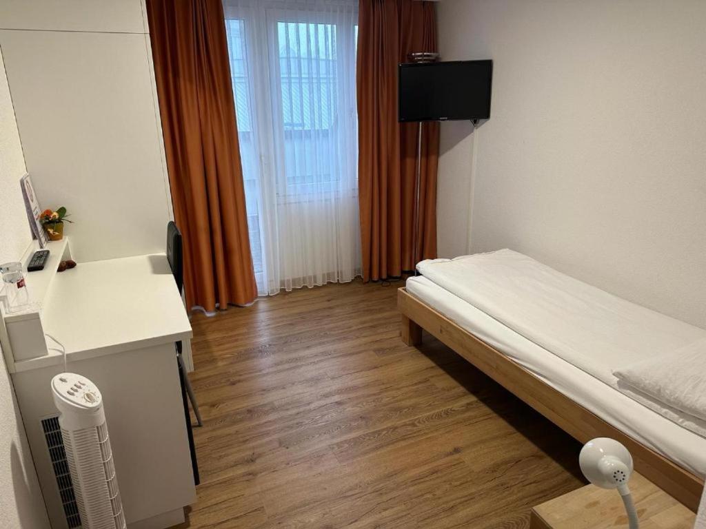 Landgasthof Zum Zimmermann Jona - Rapperswil Esterno foto